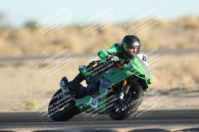 media/Dec-07-2025-CVMA (Sun) [[3e7d2de5dc]]/Race 18-Formula Twins-Formula 40 UL/